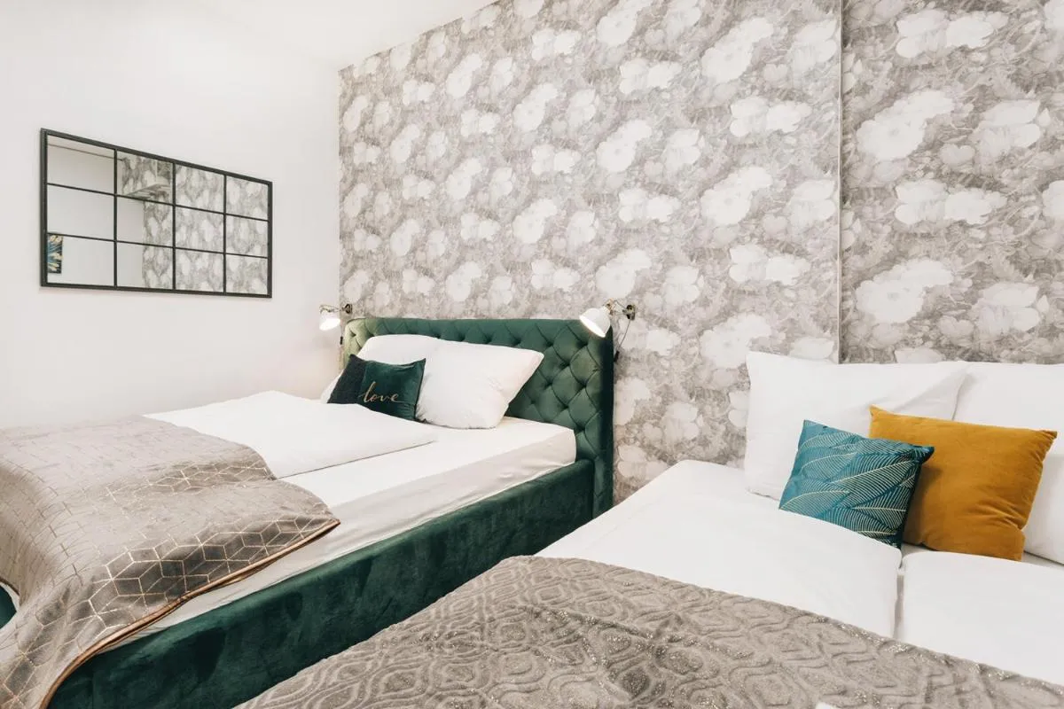Image 1 of TIP! Modernes Apartment direkt im Herzen Dresdens
