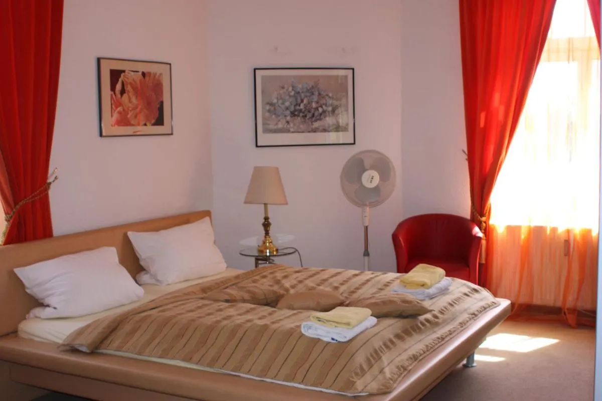 Image 1 of Villa De Baron