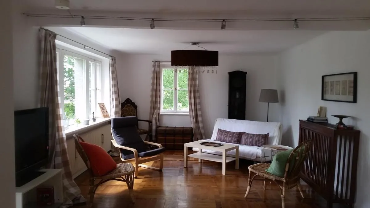Image 5 of Villa im Park Wachwitzgrund – Große Ferienwohnung in EG der Villa