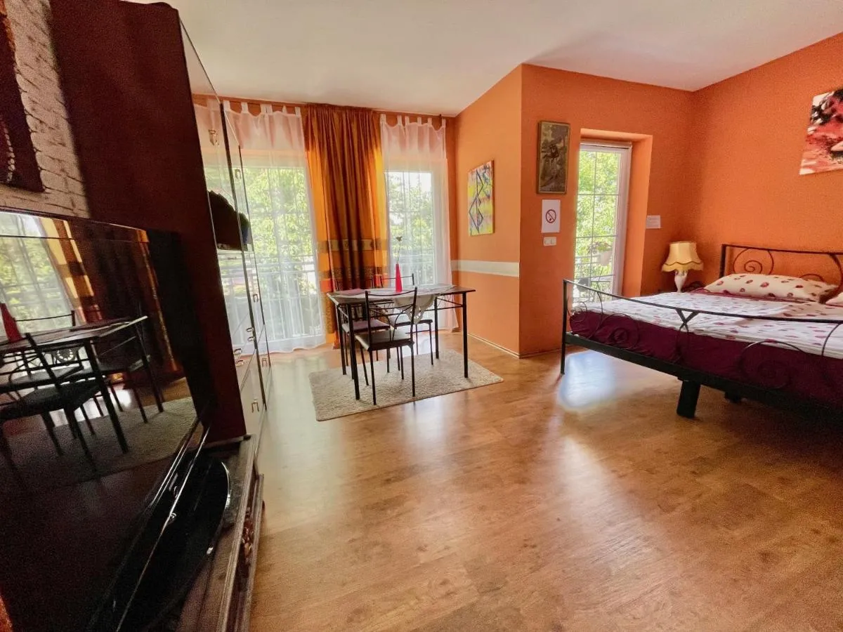 Image 1 of Zentrumsnahe Ferienwohnung