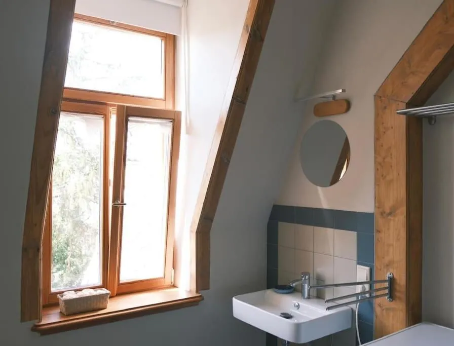 Image 1 of Zentrumsnahe Ferienwohnung “Anno 1830” in Dresden, ruhig und mit bester ÖPNV-Anbindung